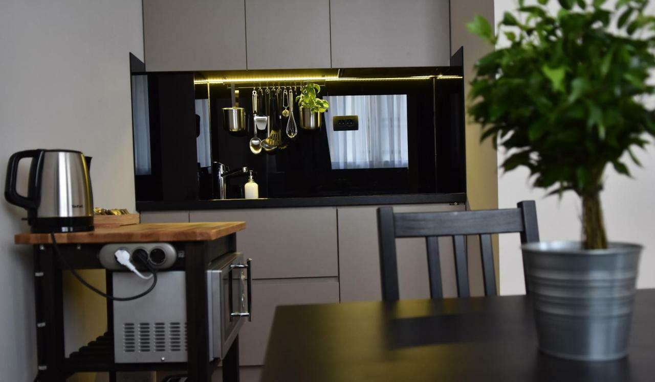 زغرب Karlo Main Square Apartments 1 المظهر الخارجي الصورة